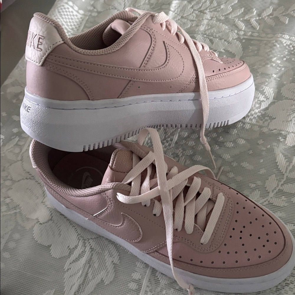 Nike Women's Soft Pink Sneakers - Picture 2 of 5
